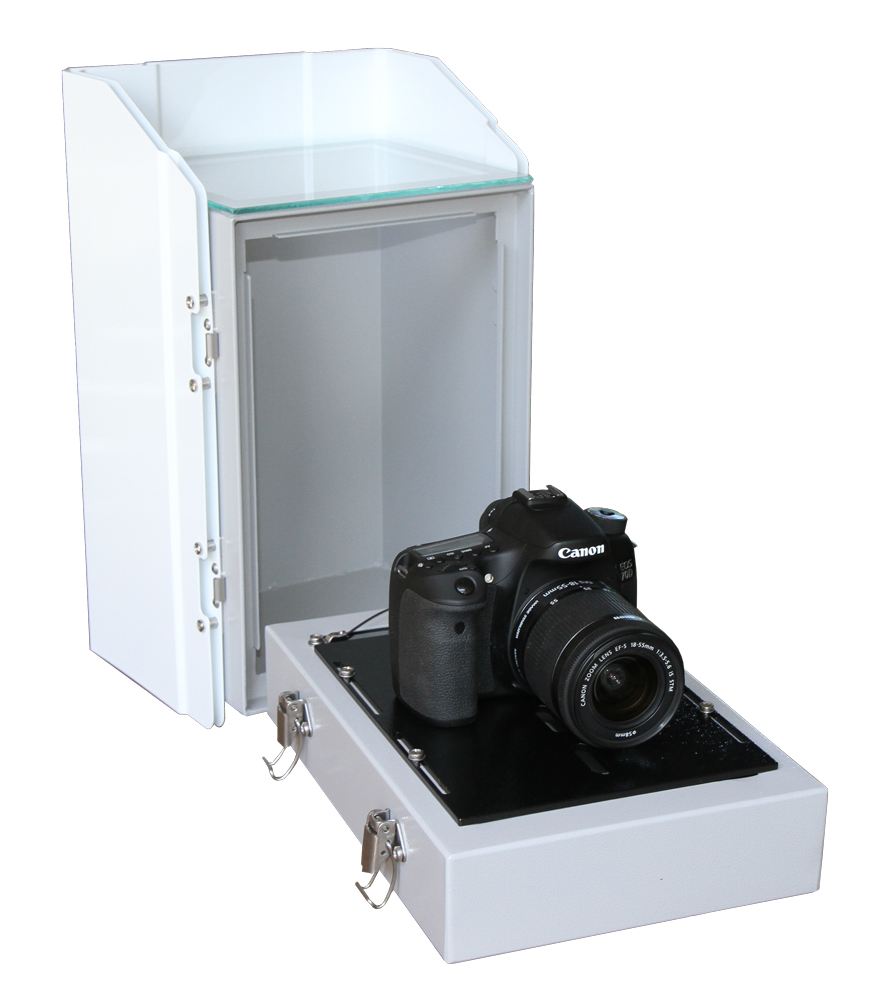 Large camera housings with wiper, wide range of large camera housings